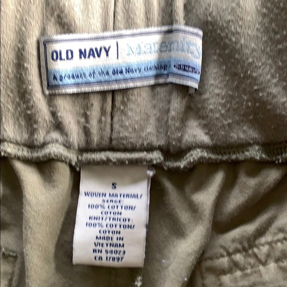 *sold on mercari* Old navy maternity shorts - Picture 3 of 3